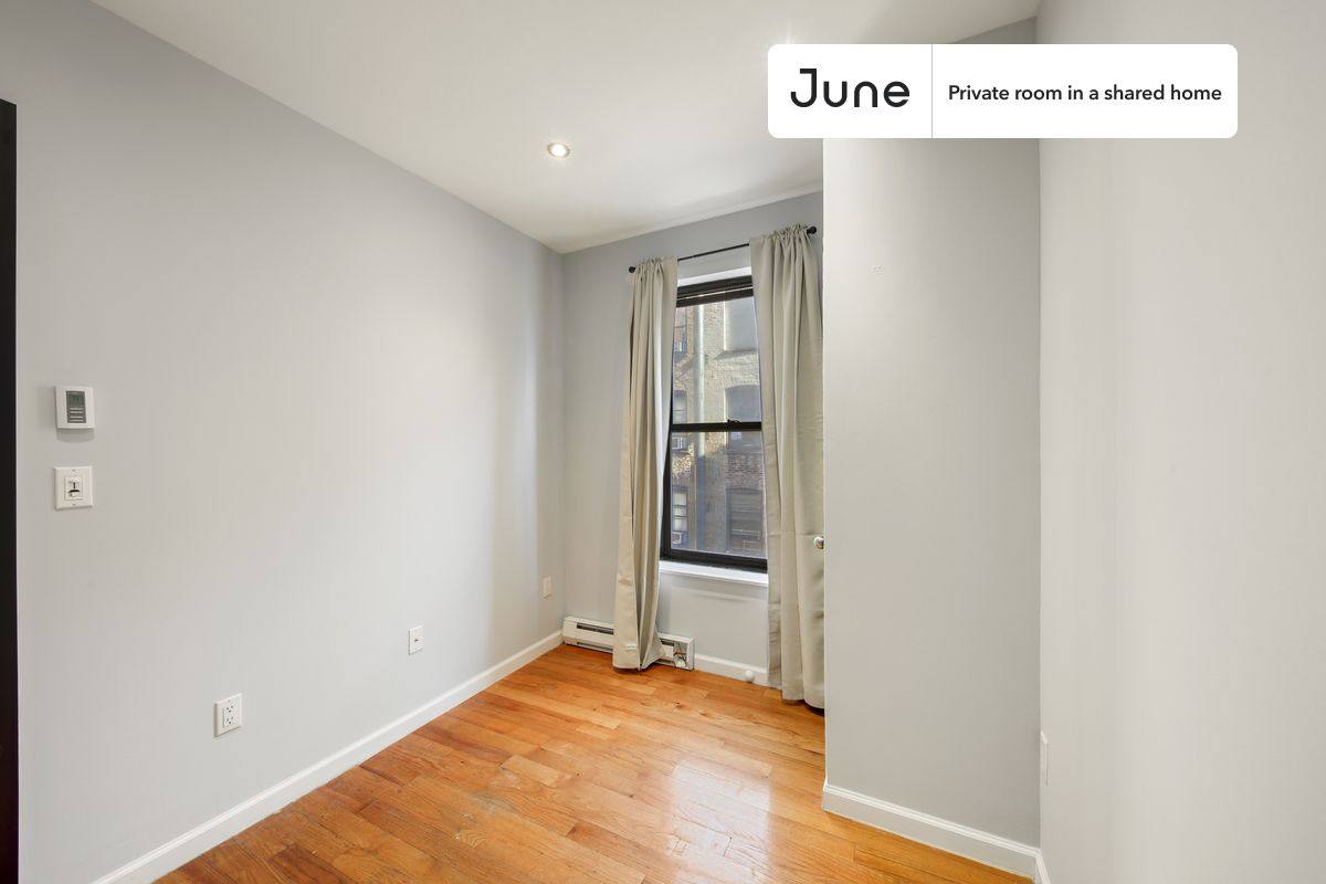 Apartment for rent at 225 W 109th St, New York, NY 10025