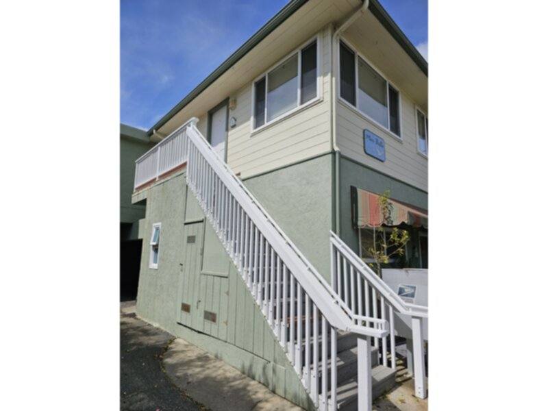 Apartment for rent at 1114 Cliff Dr #1, Santa Cruz, CA 95062