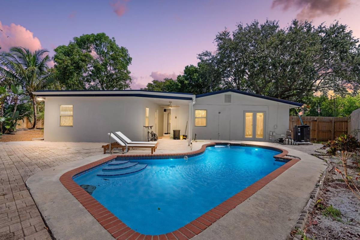 House for rent at 1517 NW 12th Ave, Fort Lauderdale, FL 33311