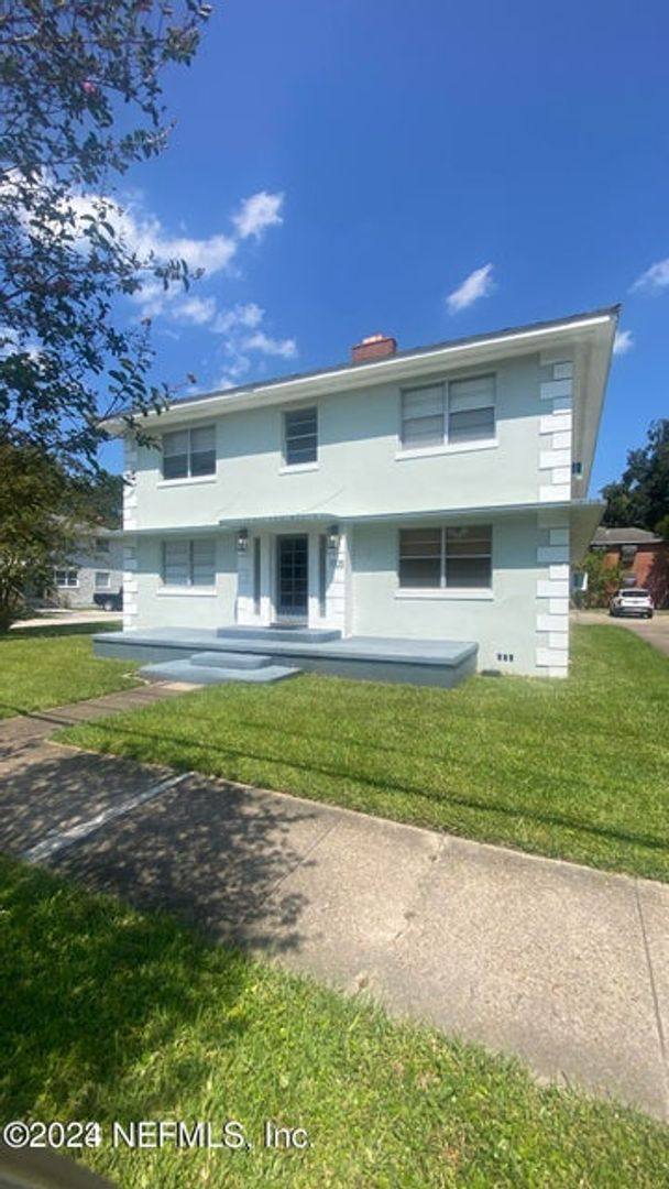 1305 Lasalle St, Jacksonville, FL 32207