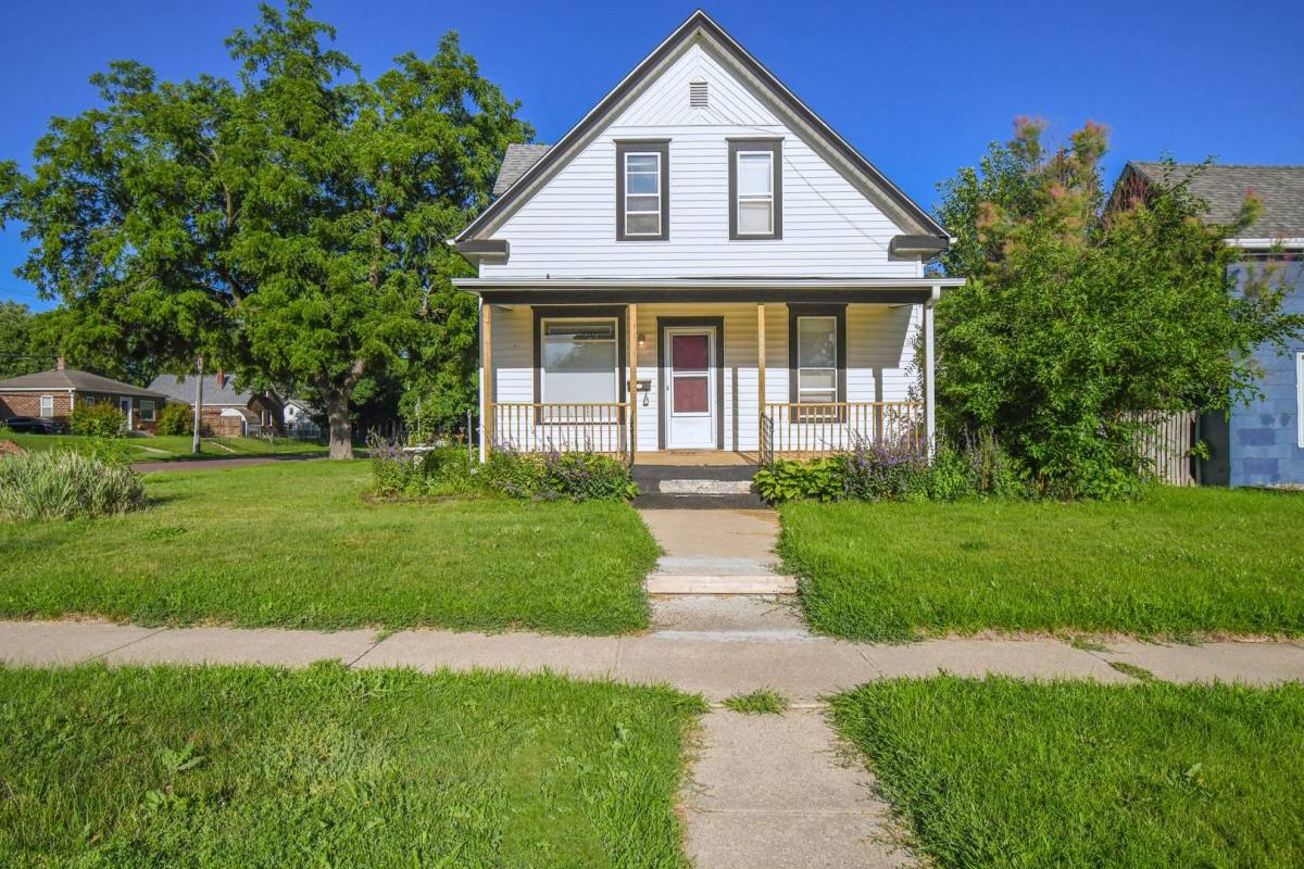 House for rent at 1515 S Duluth Ave, Sioux Falls, SD 57105