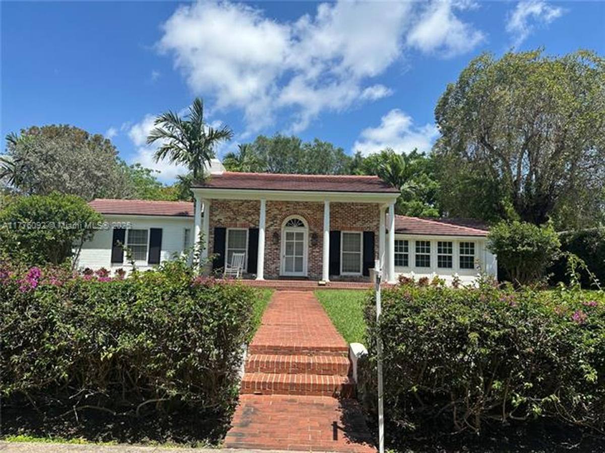 House for rent at 765 N Greenway Dr, Miami, FL 33134