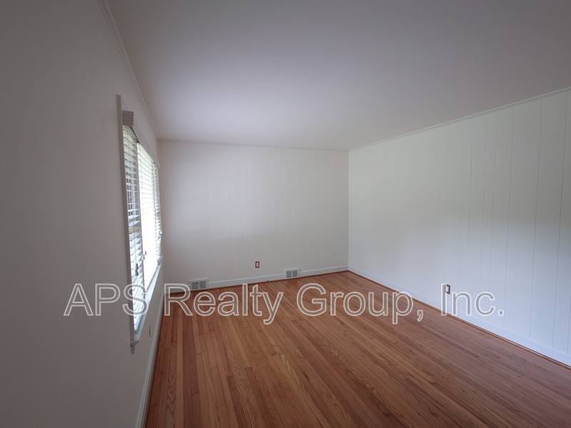 House for rent at 60 Glenwood St, Winston Salem, NC 27106