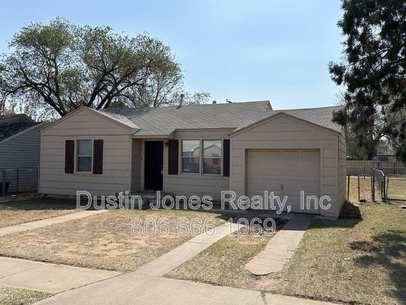 House for rent at 2519 1st Place, Lubbock, TX 79415
