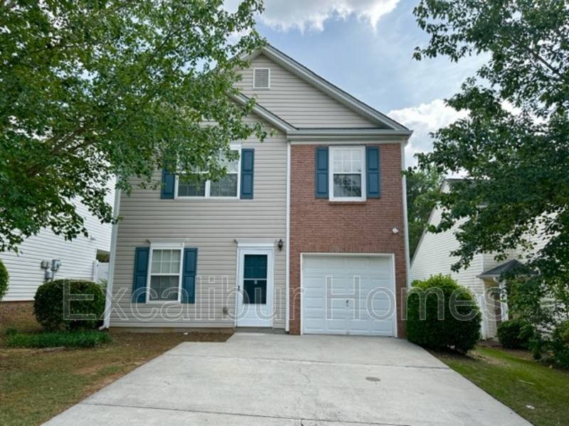 House for rent at 215 Silver Ridge Dr, Dallas, GA 30157