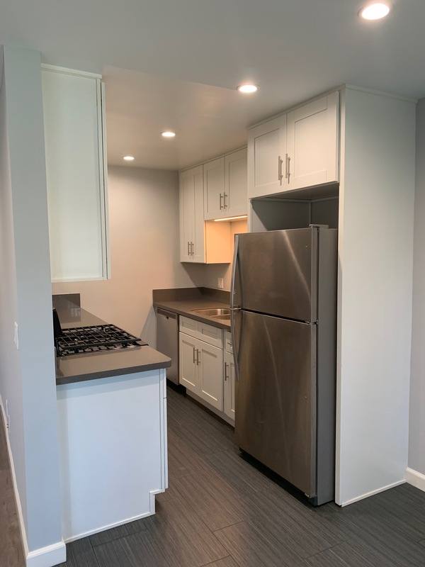 Apartment for rent at 905 E Garfield Ave #12, Glendale, CA 91205