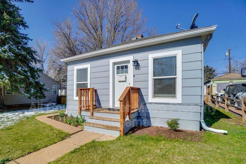 House for rent at 3255 S Ogden St, Englewood, CO 80113