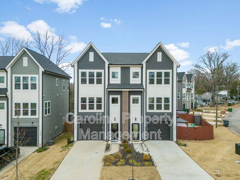 Townhouse for rent at 1500 Effingham Rd, Charlotte, NC 28208