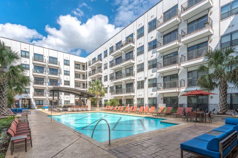 Apartment for rent at 4021 Koehler St, Houston, TX 77007