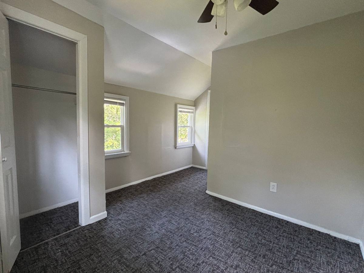 Apartment for rent at 412 Parsons, Kalamazoo, MI 49007