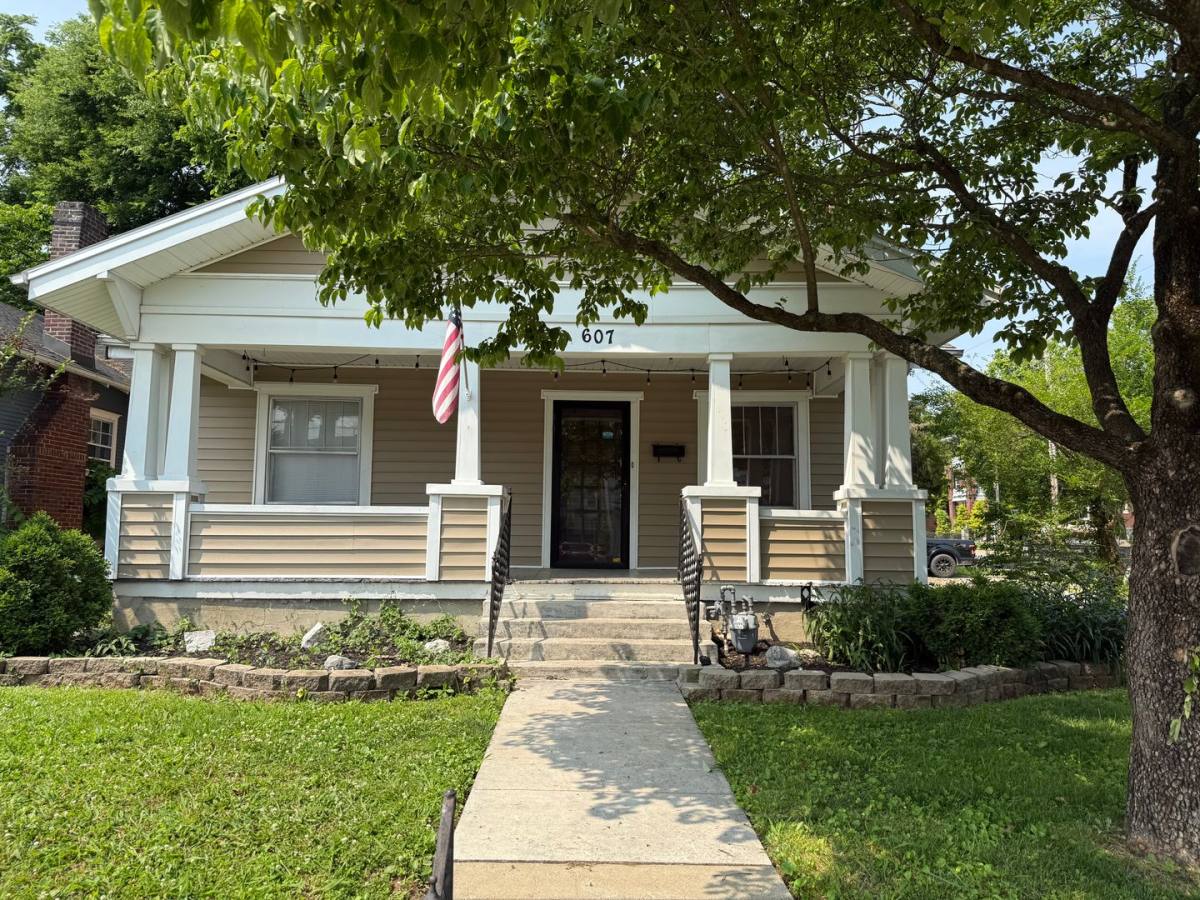 House for rent at 607 E 11th St, Bowling Green, KY 42101