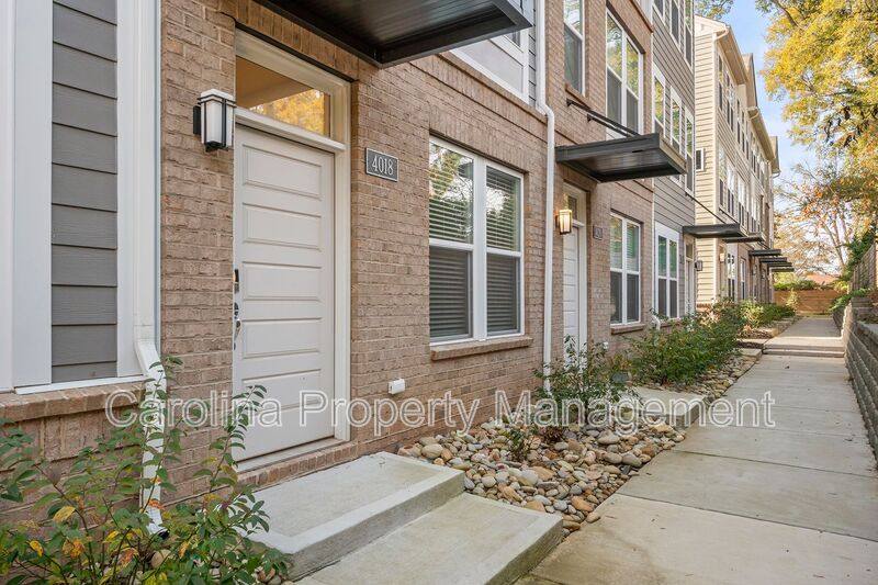 Townhouse for rent at 4018 Capital Ridge Court, Charlotte, NC 28205