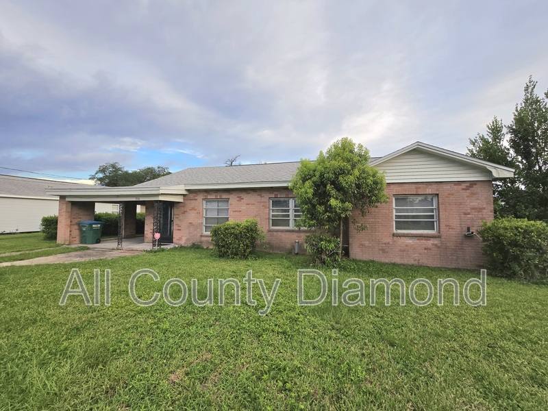 House for rent at 3116 E 3rd St, Panama City, FL 32401