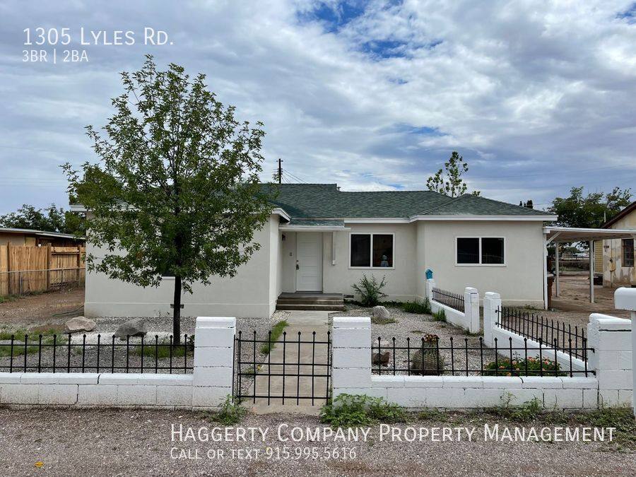 House for rent at 1305 Lyles Rd, Las Cruces, NM 88007