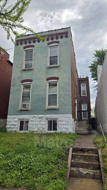 Apartment for rent at 2312 Texas Ave #2F, Saint Louis, MO 63104
