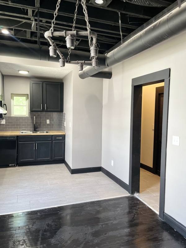 Apartment for rent at 2832 Stanton Ave #2, Cincinnati, OH 45206