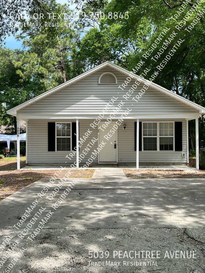 House for rent at 5039 Peachtree Ave, Wilmington, NC 28403