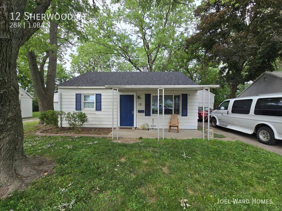 House for rent at 12 Sherwood Court, Champaign, IL 61820