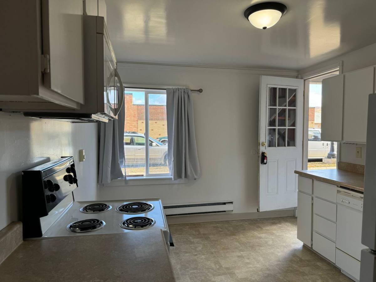 Apartment for rent at 218 E 3rd St, Anaconda, MT 59711