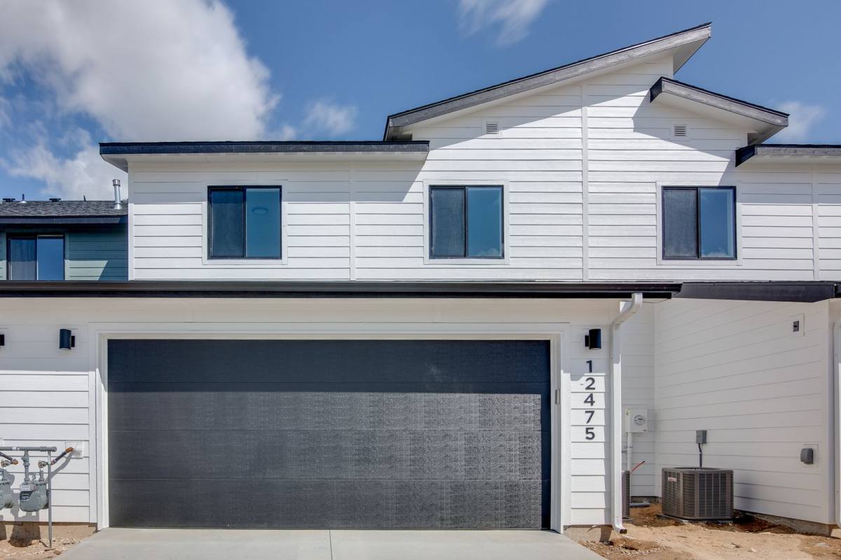 Townhouse for rent at 12463 W Victory Rd, Boise, ID 83709
