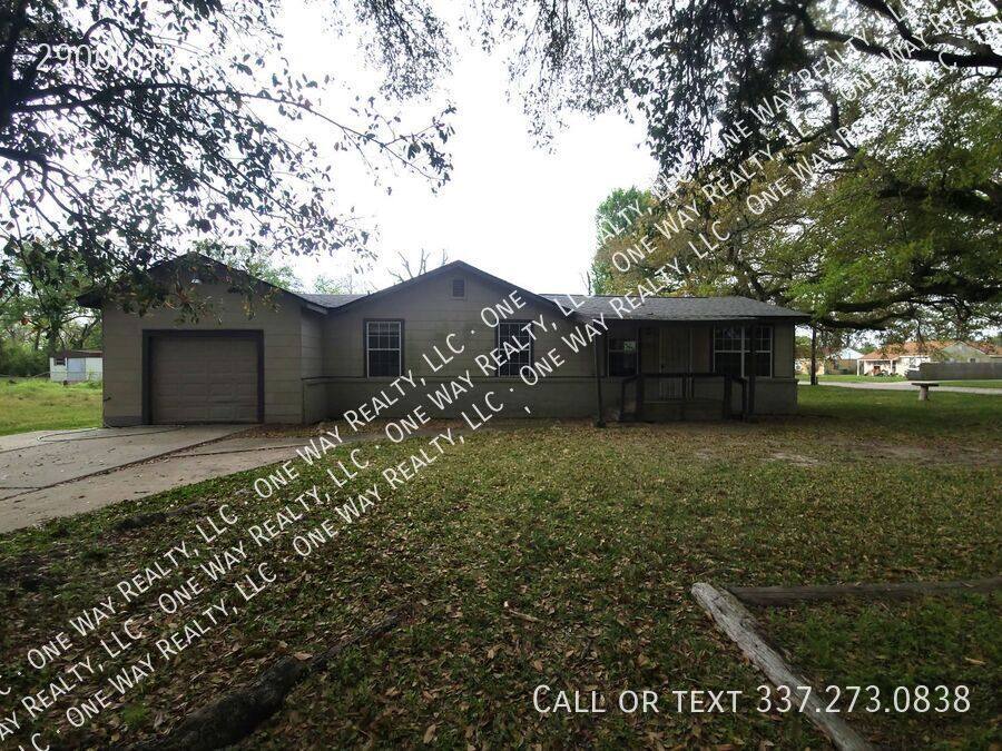 House for rent at 2900 6th St, Lake Charles, LA 70615