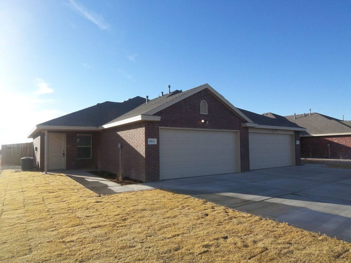 Apartment for rent at 9806 Ave W, Lubbock, TX 79423