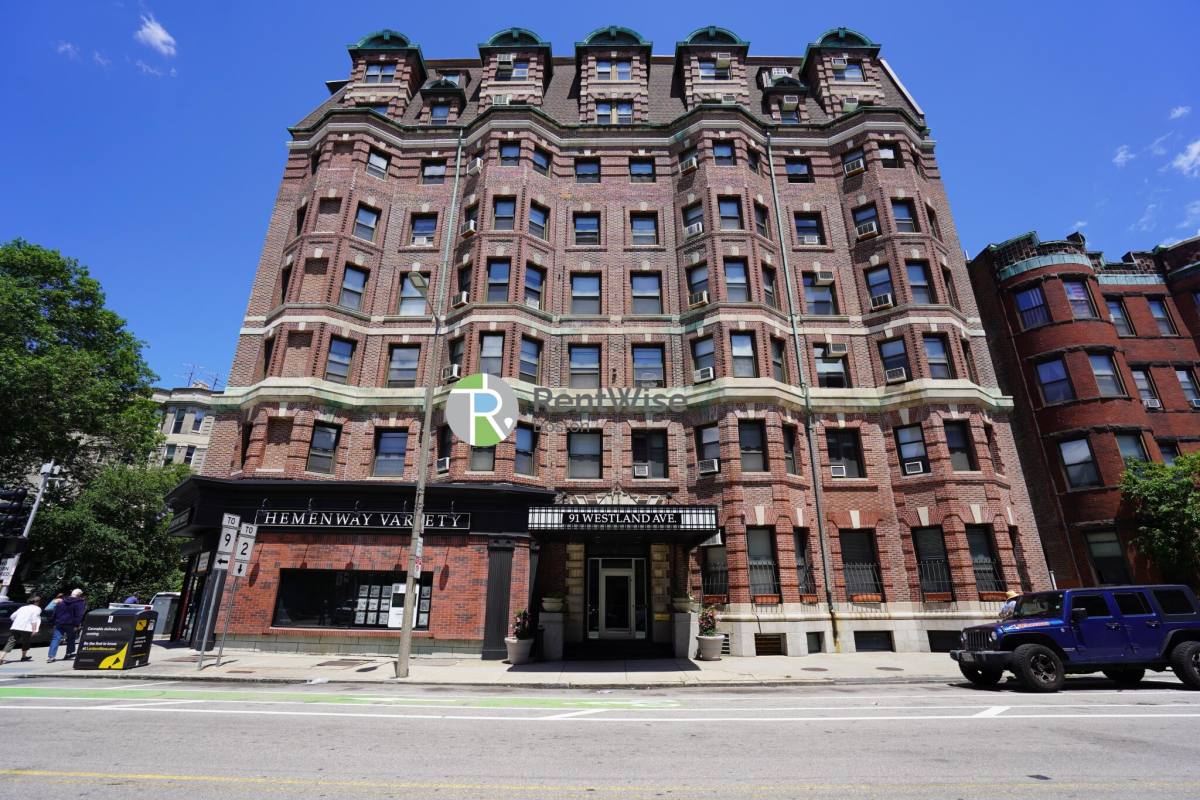 Apartment for rent at 91 Westland Ave, Boston, MA 02115