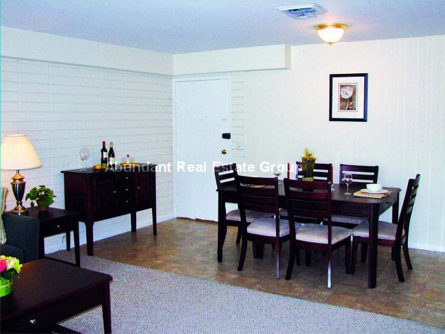 Apartment for rent at 2 Westgate Dr, Woburn, MA 01801