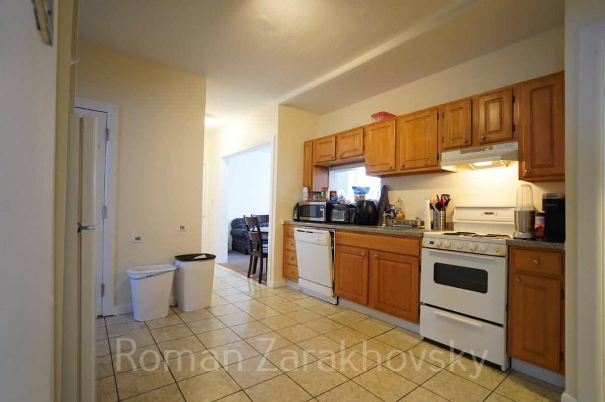 Apartment for rent at 3 Sutherland Rd, Brighton, MA 02135