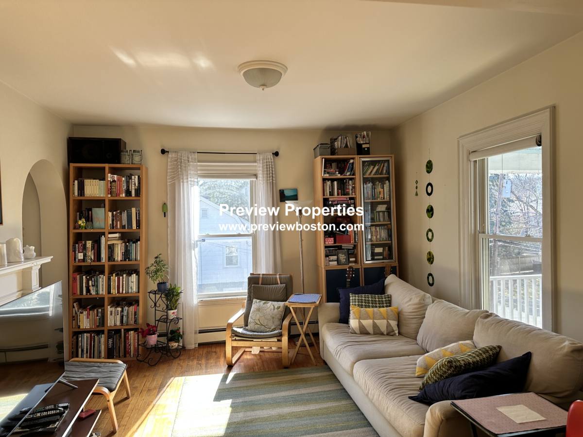 Apartment for rent at 84 Walker Rd, Newtonville, MA 02460