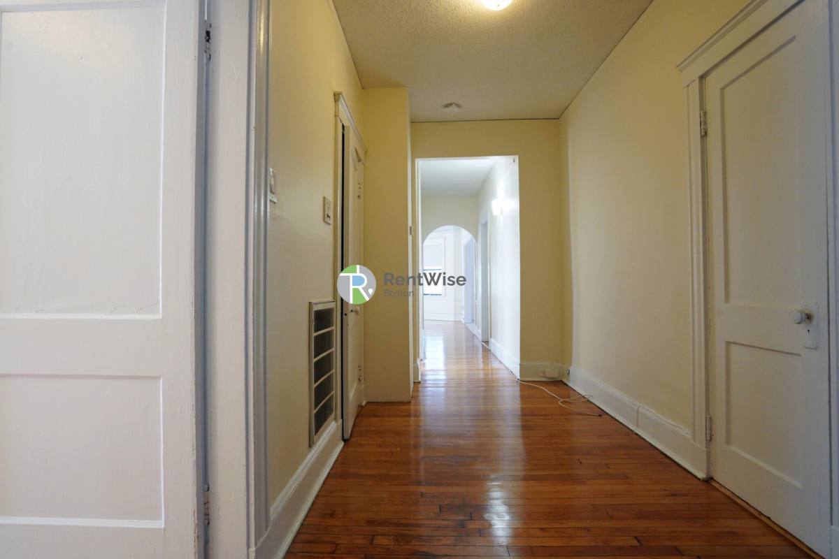 Apartment for rent at 24 Hamilton Rd #1, Brookline, MA 02446