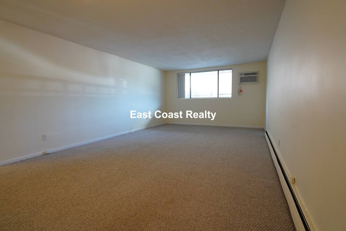 Apartment for rent at 16 Whites Ave #16, Watertown, MA 02472