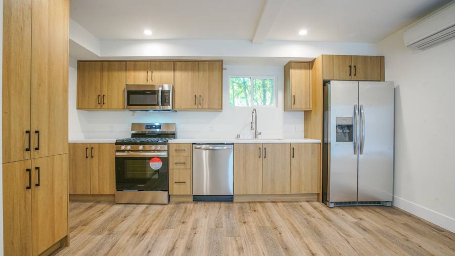 Apartment for rent at 6112 Saturn St #6112 1 4, Los Angeles, CA 90035