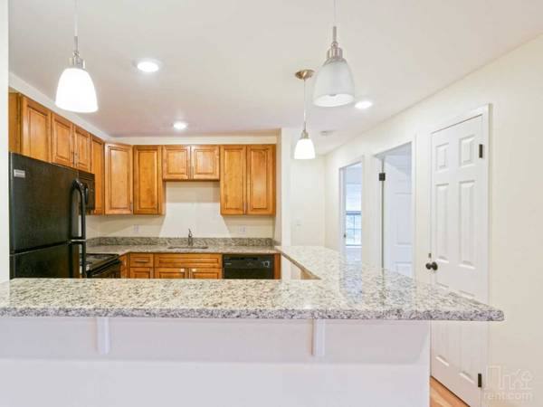 Apartment for rent at 757 Highland Ave #222N, Needham Heights, MA 02494