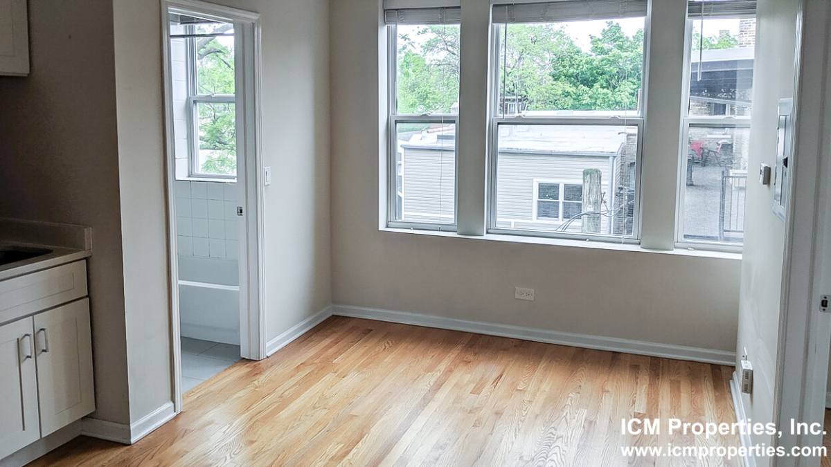 Apartment for rent at 2520 W Leland #A5, Chicago, IL 60625