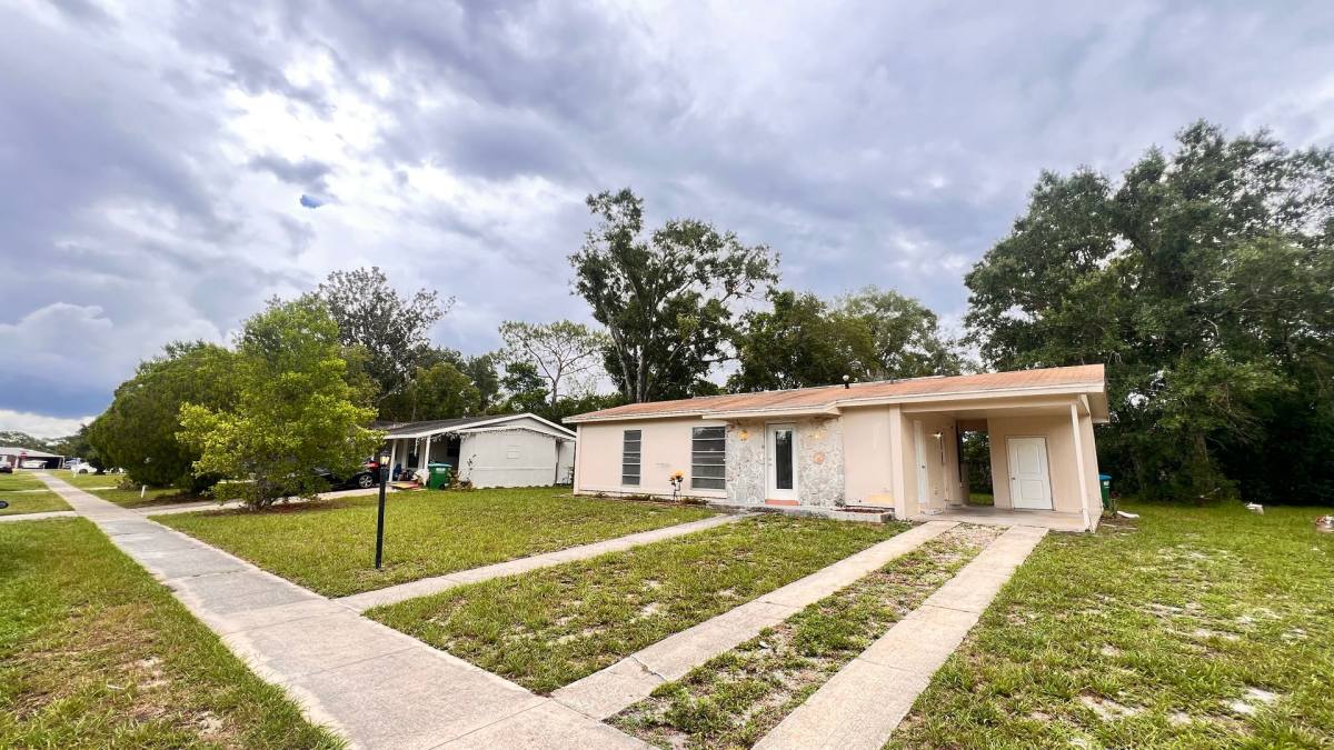 House for rent at 1655 Brady Dr, Deltona, FL 32725