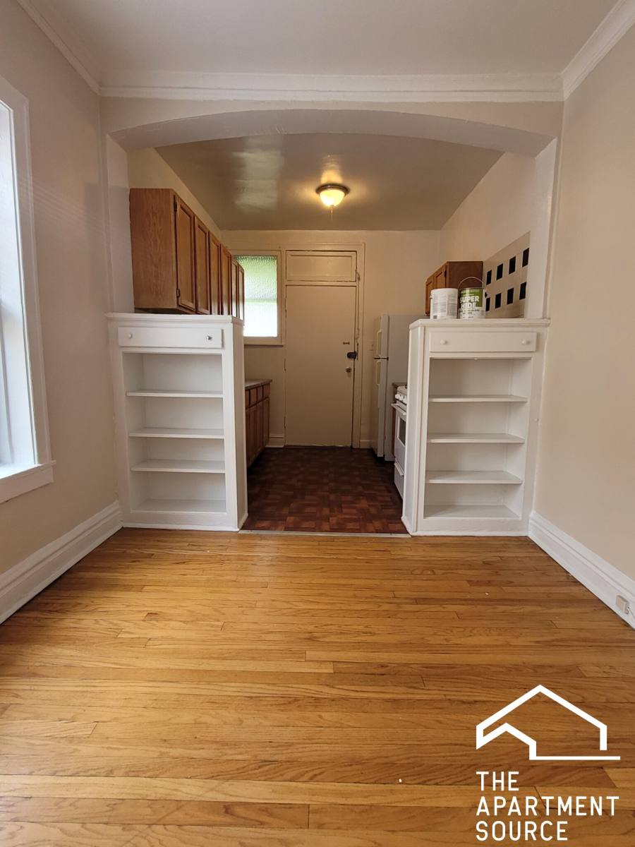 Apartment for rent at 4931 N Whipple St #3E, Chicago, IL 60625