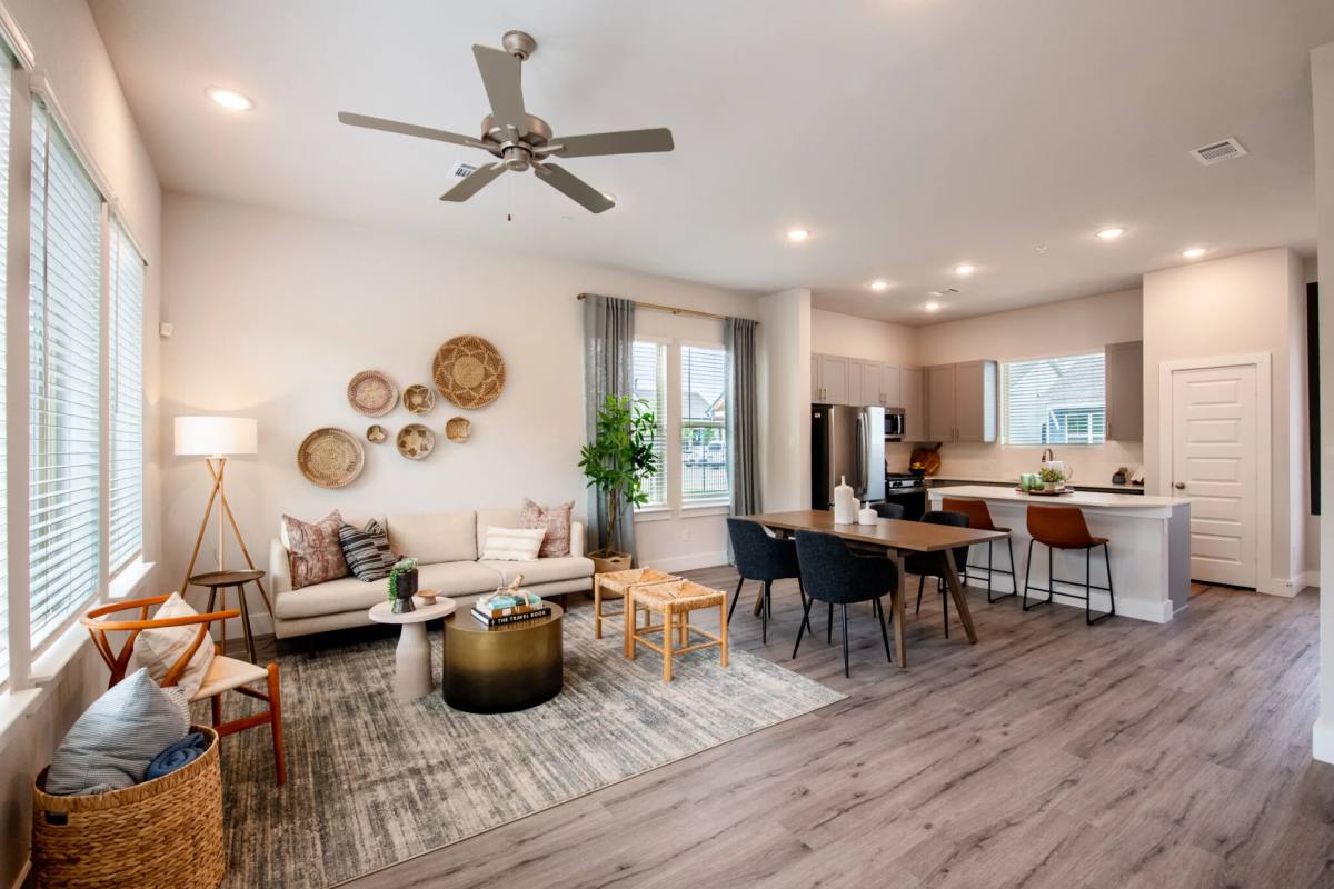 House for rent at 825 W Mayfield Rd #215, Arlington, TX 76015
