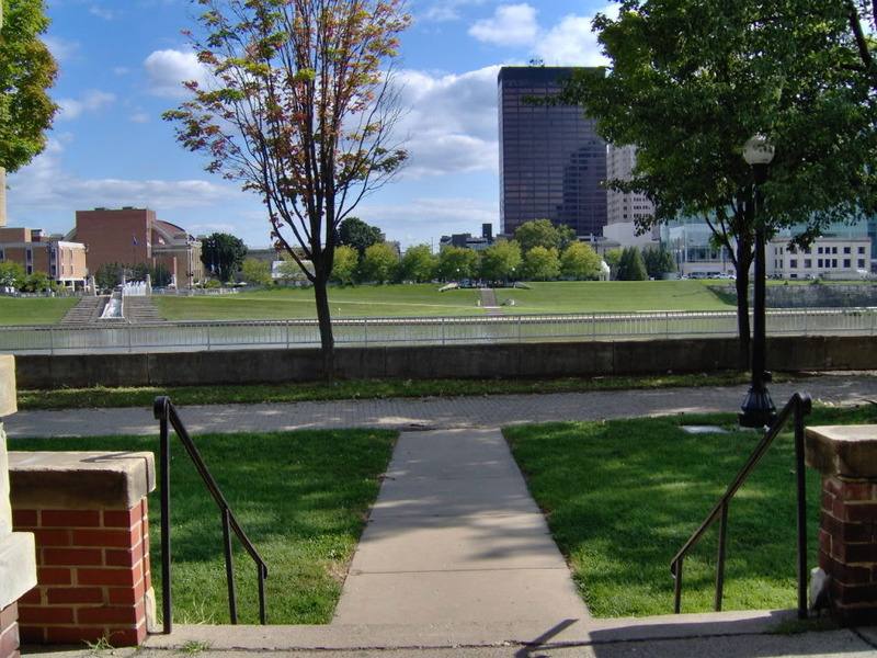 Apartment for rent at 22 Emmet St #17, Dayton, OH 45405