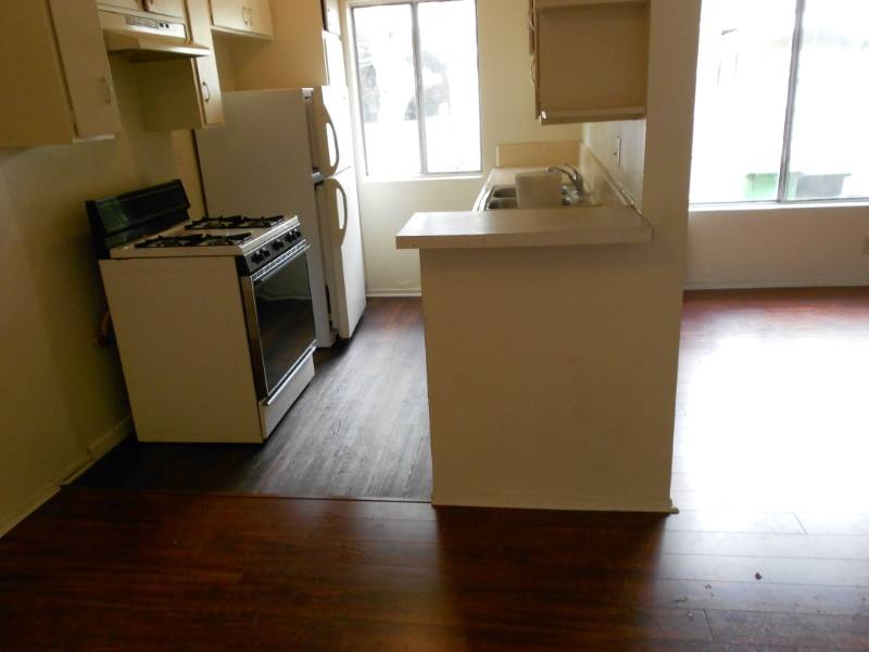 Apartment for rent at 4702 W 17th St, Los Angeles, CA 90019