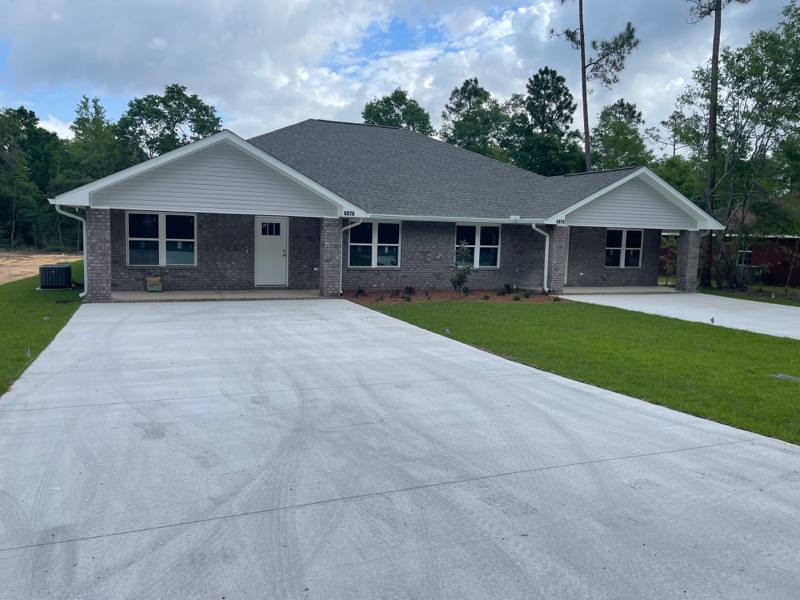 Townhouse for rent at 6870 Trailride N, Milton, FL 32570