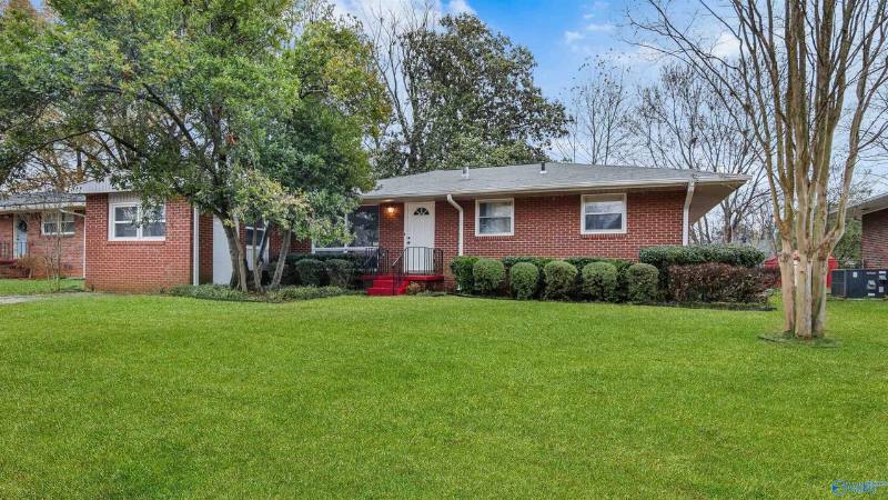 House for rent at 404 Ewing St NW, Huntsville, AL 35805