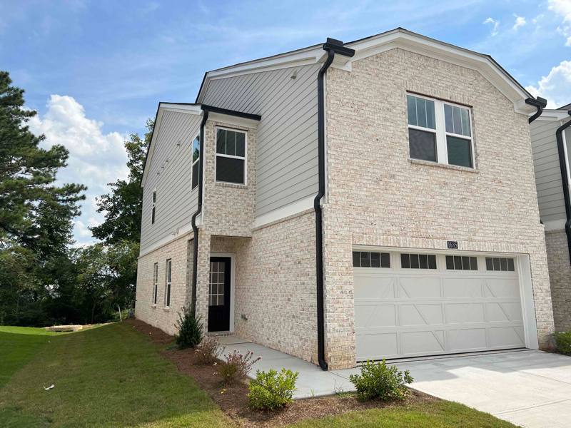 Townhouse for rent at 1685 Villageside Court, Lawrenceville, GA 30043