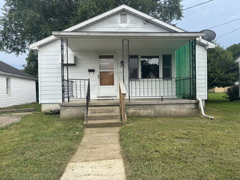 House for rent at 208 Cemetery, Crooksville, OH 43731