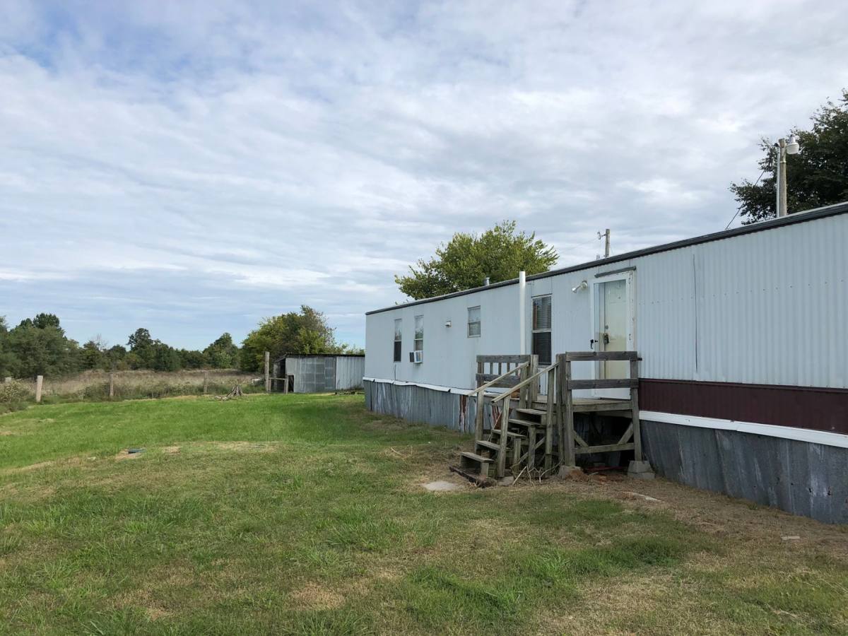 Apartment for rent at 20080 Kirklane Rd, West Fork, AR 72774