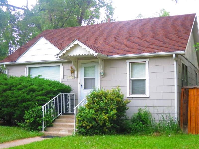 House for rent at 1916 W Platte Ave, Colorado Springs, CO 80904