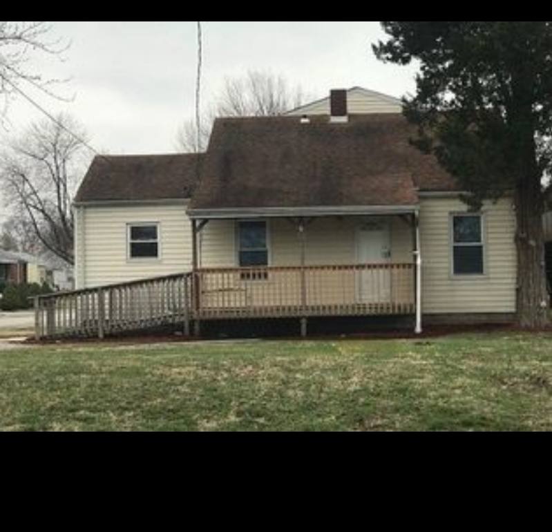 Apartment for rent at 3600 Falling Springs Rd #A, East Saint Louis, IL 62206