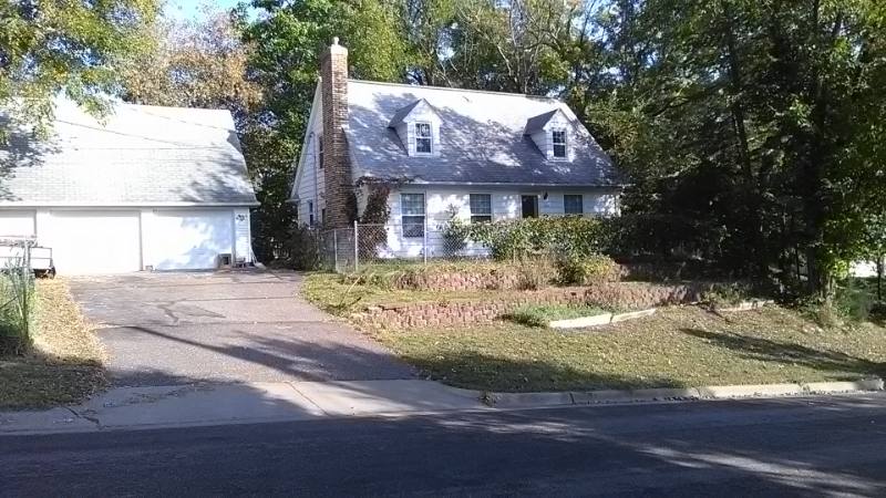 House for rent at 2650 France Ave N, Minneapolis, MN 55422
