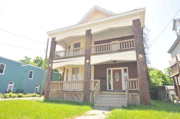 Apartment for rent at 3309 W Eighth St #2, Cincinnati, OH 45205