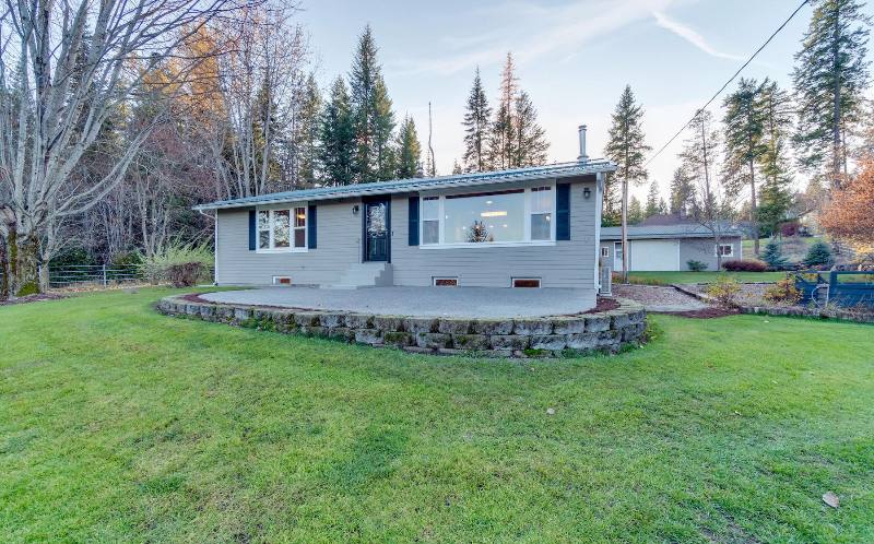 House for rent at 12845 N Hauser Lake Rd, Post Falls, ID 83854